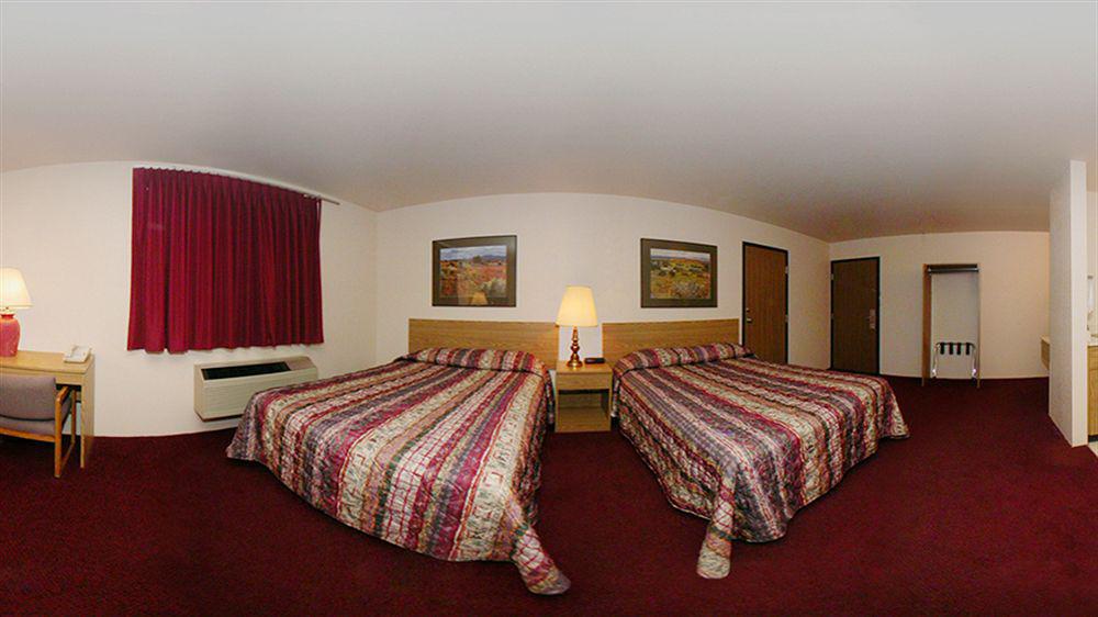 Super 8 By Wyndham Albuquerque West/Coors Blvd Hotel Exterior photo
